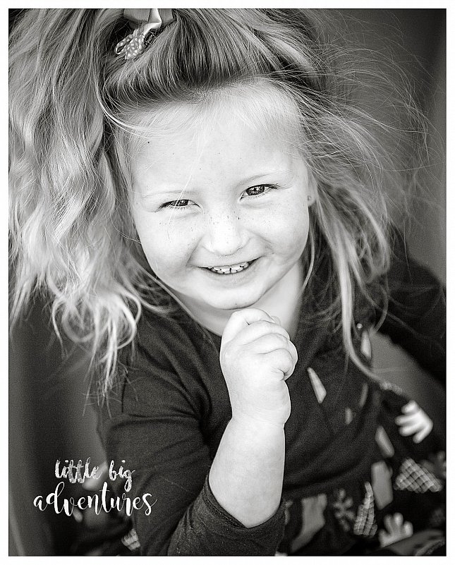 childcare-photography-melbourne-black-and-white-little-big-adventures-photography.jpg